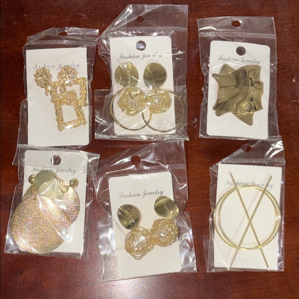 Gold Fashion Earrings